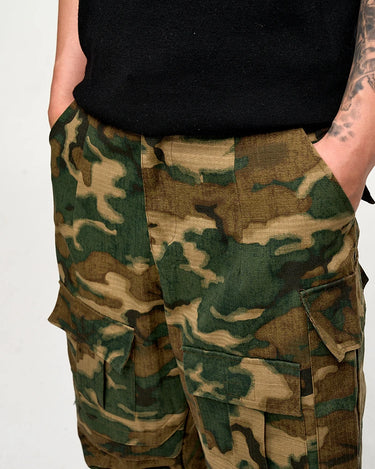 Tung Sung Camouflage Multi-Pocket Utility Pants – Trendy Outdoor Essential - Tung Sung