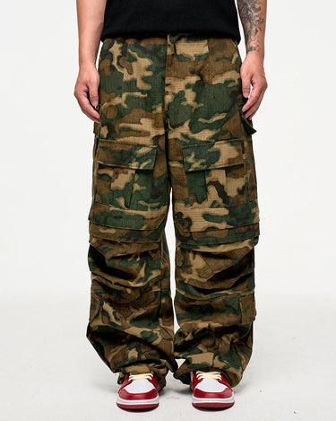 Tung Sung Camouflage Multi-Pocket Utility Pants – Trendy Outdoor Essential - Tung Sung