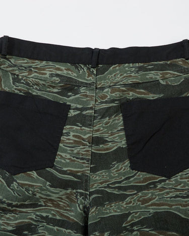 Tung Sung Camouflage Fake Two-piece Shorts - Tung Sung